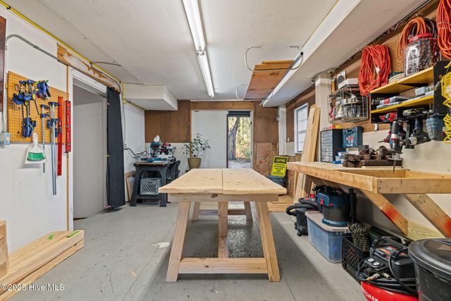 31 Cardinal Drive, Carthage, NC 28327