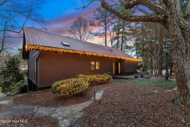 31 Cardinal Drive, Carthage, NC 28327