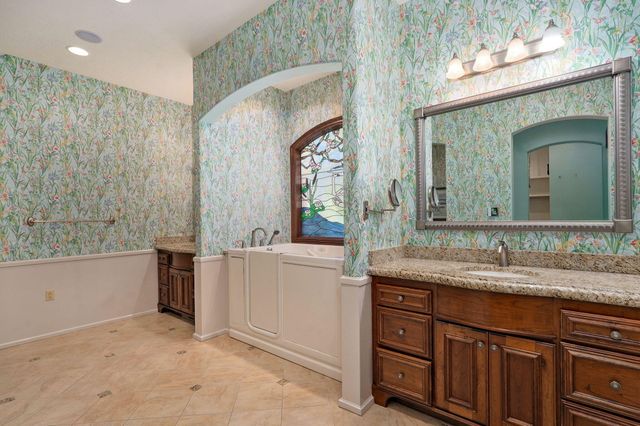 3309 E Sommerset Road, Springfield, MO 65804