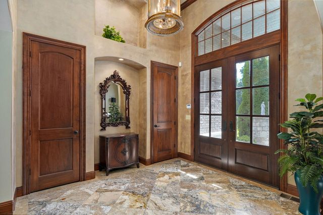 3309 E Sommerset Road, Springfield, MO 65804