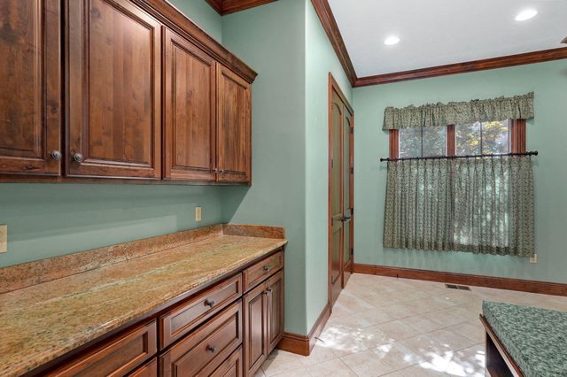 3309 E Sommerset Road, Springfield, MO 65804