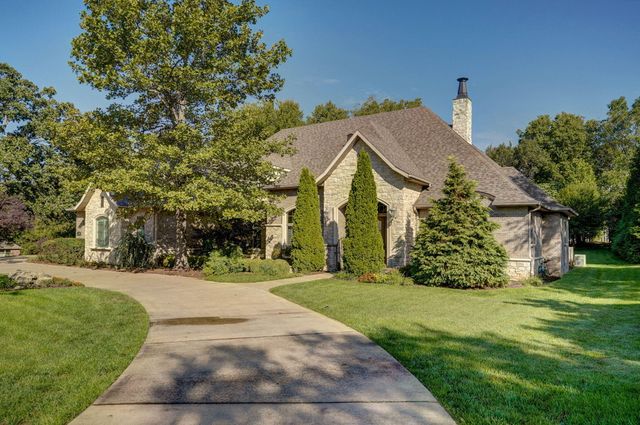 3309 E Sommerset Road, Springfield, MO 65804