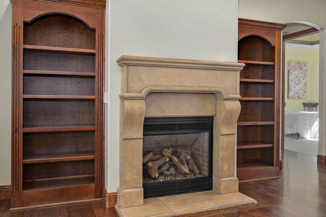 3309 E Sommerset Road, Springfield, MO 65804