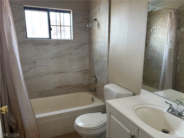 2080 Karen Avenue 17, Las Vegas, NV 89169