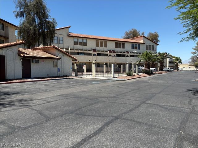 2080 Karen Avenue 17, Las Vegas, NV 89169