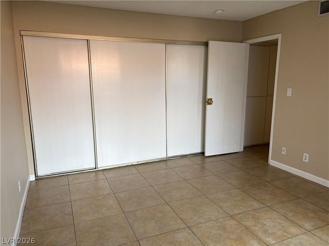 2080 Karen Avenue 17, Las Vegas, NV 89169
