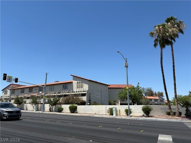 2080 Karen Avenue 17, Las Vegas, NV 89169
