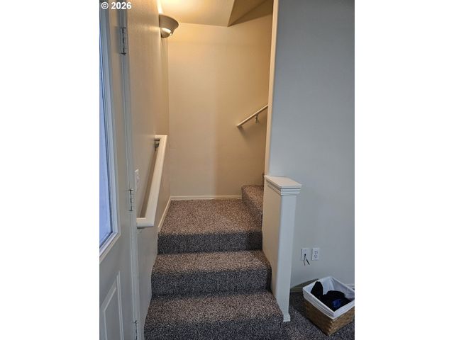 53 LAWRENCE St, Eugene, OR 97401