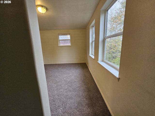 53 LAWRENCE St, Eugene, OR 97401