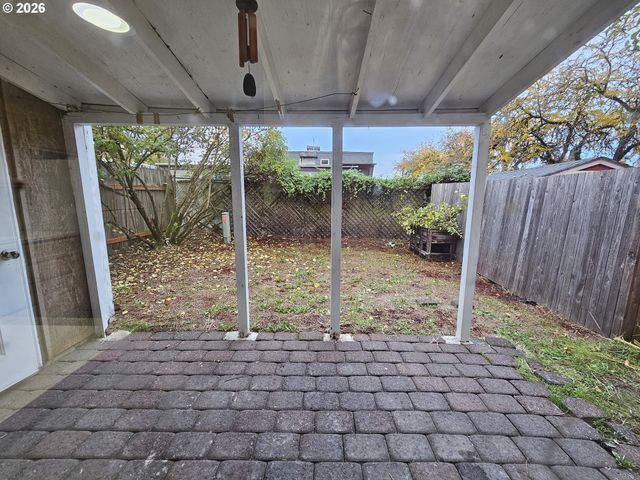 53 LAWRENCE St, Eugene, OR 97401
