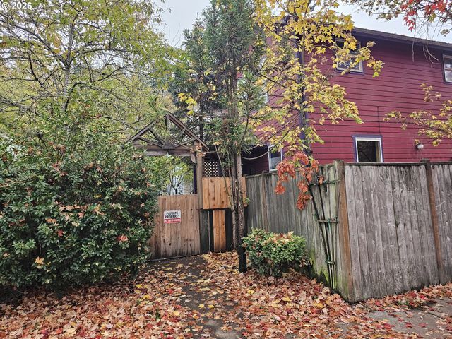 53 LAWRENCE St, Eugene, OR 97401