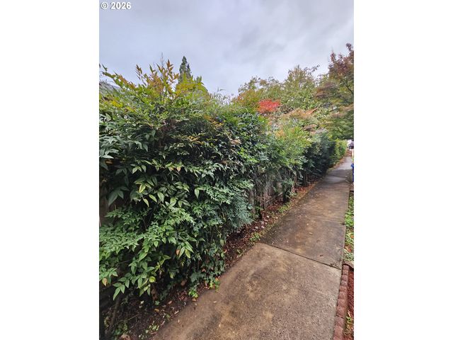 53 LAWRENCE St, Eugene, OR 97401