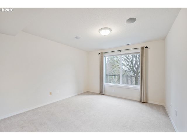 229 SUNSET Dr, Longview, WA 98632