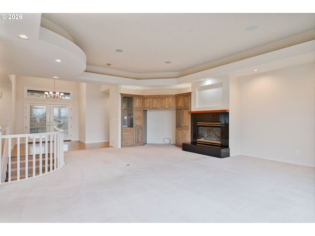 229 SUNSET Dr, Longview, WA 98632