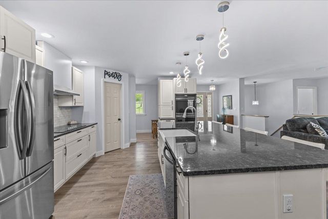 10 Hanley Road, Fairfax, VT 05454