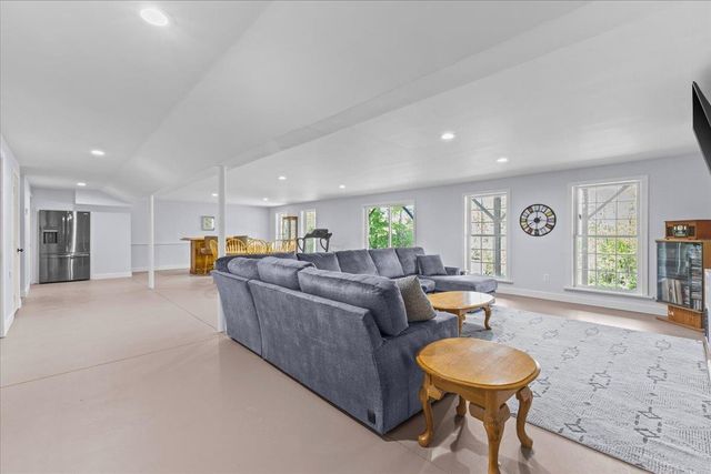 10 Hanley Road, Fairfax, VT 05454