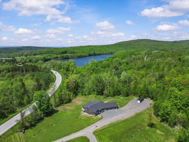 10 Hanley Road, Fairfax, VT 05454