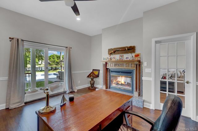 18 Cedar Lane, Setauket, NY 11733