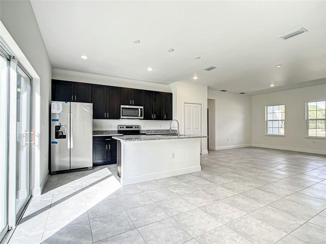 406 MARION OAKS TRAIL, Ocala, FL 34473