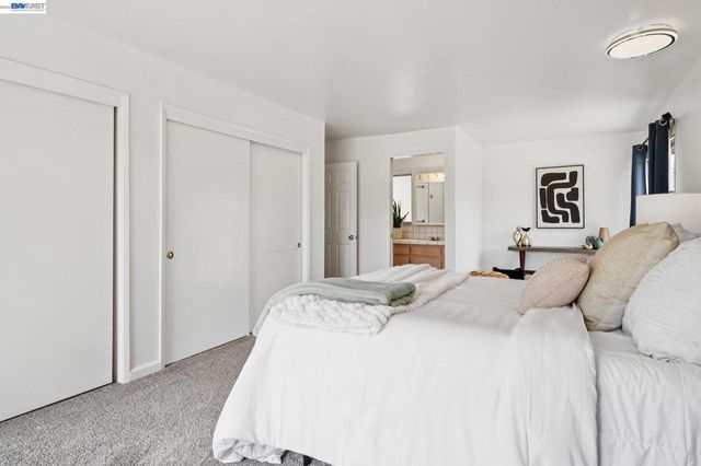 744 Mockingbird Ln, Pleasanton, CA 94566