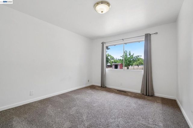 744 Mockingbird Ln, Pleasanton, CA 94566
