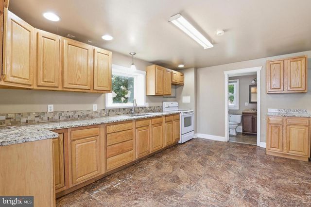 16 W DAVID ST, Frederica, DE 19946