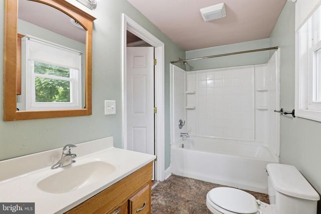 16 W DAVID ST, Frederica, DE 19946