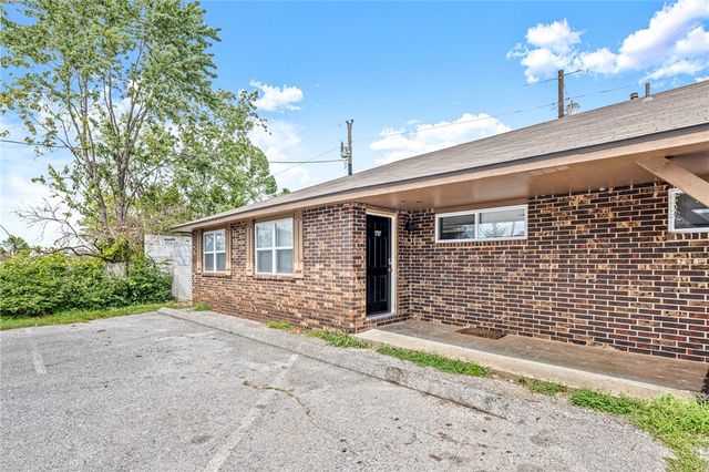 1715 W Olrich Street, Rogers, AR 72758