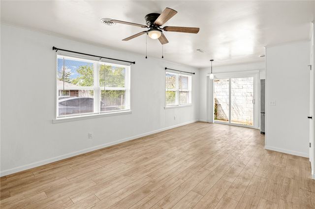 1715 W Olrich Street, Rogers, AR 72758