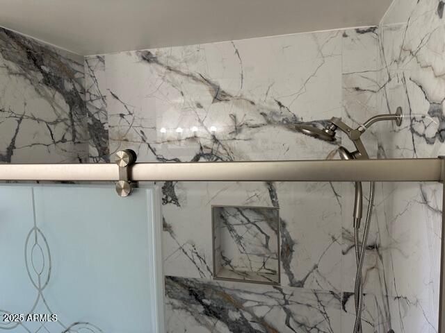 2227 W KEIM Drive, Phoenix, AZ 85015