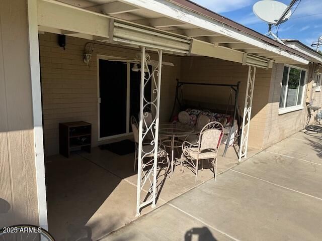 2227 W KEIM Drive, Phoenix, AZ 85015