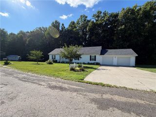 3826 Running Deer Road, Jonesville, NC 28642