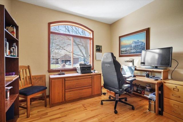 10018 N Moss Ln, Spokane, WA 99208