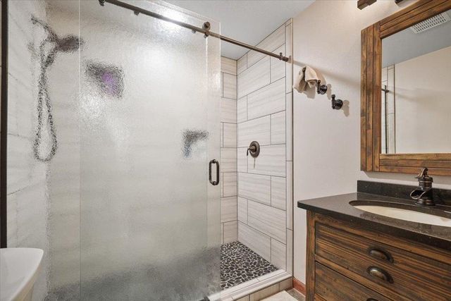 10018 N Moss Ln, Spokane, WA 99208