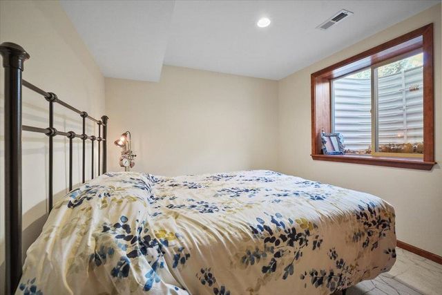 10018 N Moss Ln, Spokane, WA 99208