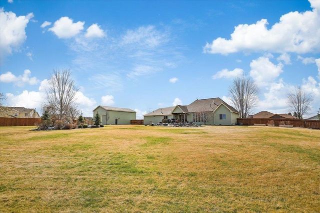 10018 N Moss Ln, Spokane, WA 99208