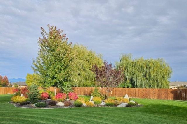 10018 N Moss Ln, Spokane, WA 99208