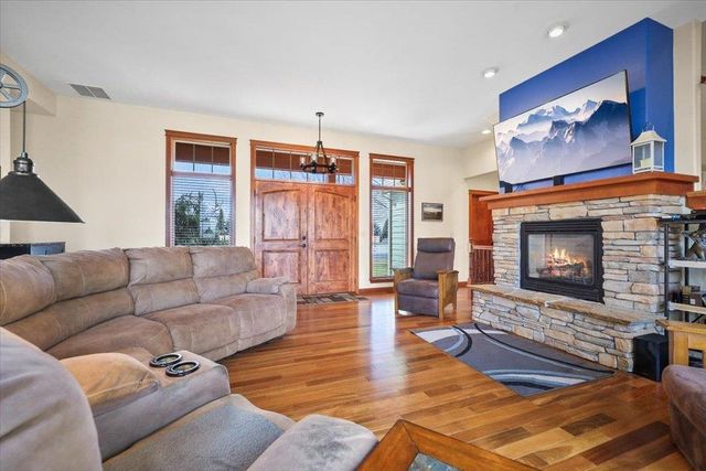 10018 N Moss Ln, Spokane, WA 99208