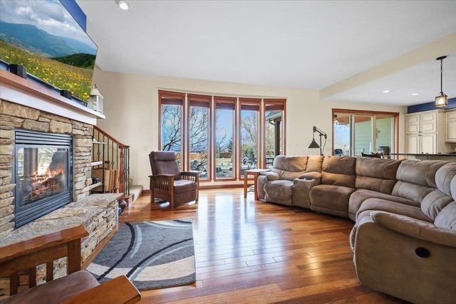 10018 N Moss Ln, Spokane, WA 99208