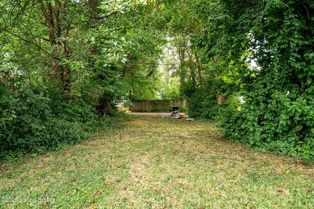 2344 W Muhammad Ali Blvd, Louisville, KY 40212