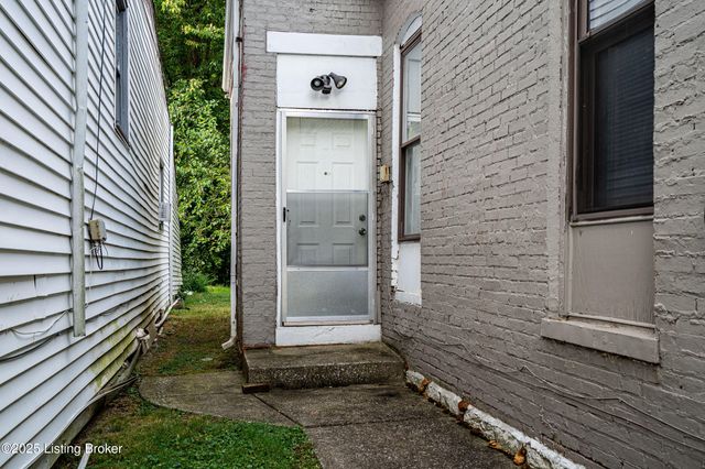 2344 W Muhammad Ali Blvd, Louisville, KY 40212