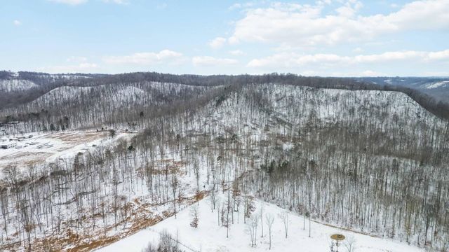 4430 Pine Grove Rd, Crab Orchard, KY 40419