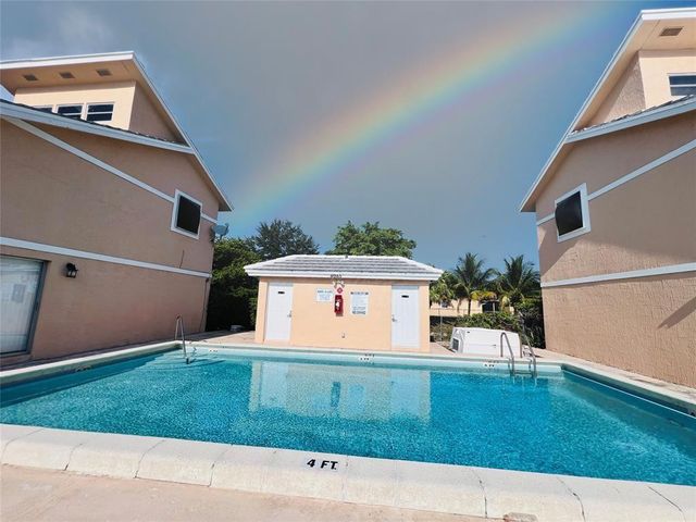 3947 Coral Springs Drive 22, Coral Springs, FL 33065