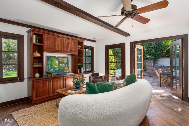 874 S Arroyo Boulevard, Pasadena, CA 91105