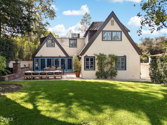 874 S Arroyo Boulevard, Pasadena, CA 91105