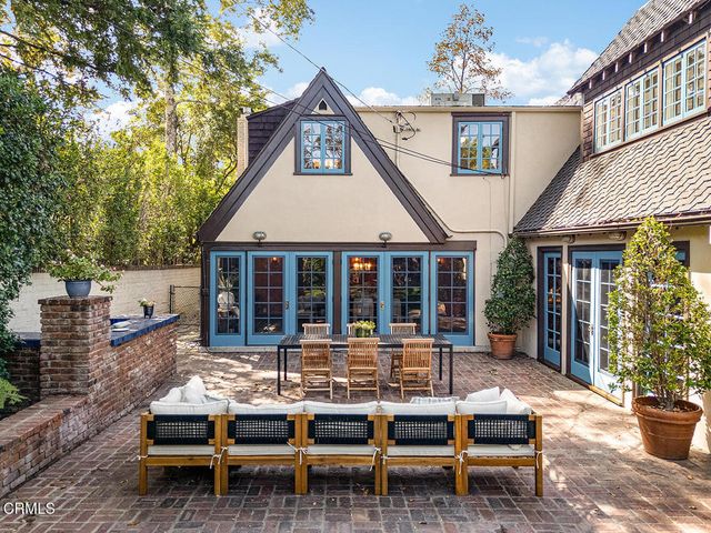 874 S Arroyo Boulevard, Pasadena, CA 91105