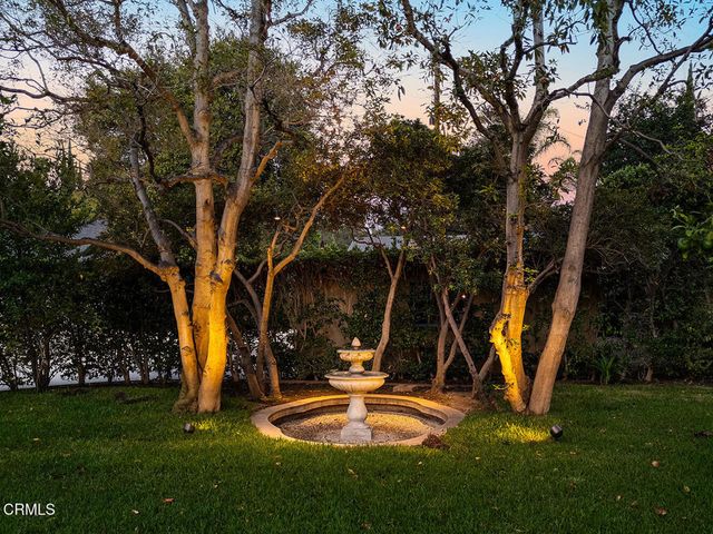 874 S Arroyo Boulevard, Pasadena, CA 91105