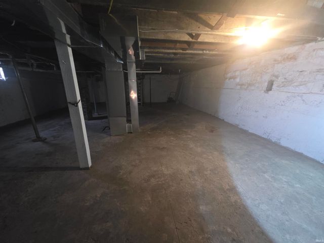 1028 R Street, Bedford, IN 47421