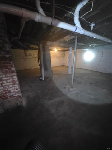 1028 R Street, Bedford, IN 47421