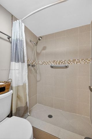 401 Golden Isles Dr 208, Hallandale Beach, FL 33009